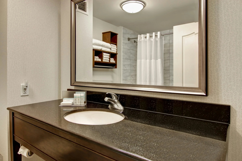 Hampton Inn by Hilton Toronto Airport Corporate Centre