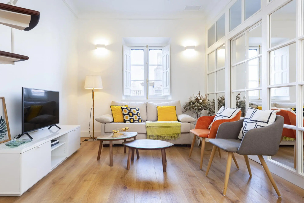 Fantastic penthouse with private terrace. Francos Entretejas I