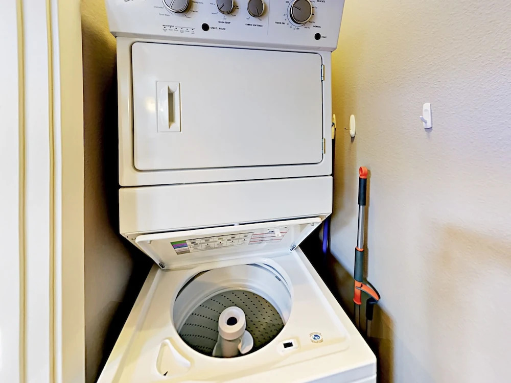 Brand-new 2br Rendezvous Townhome W/ Patio 2 Bedroom Townhouse
