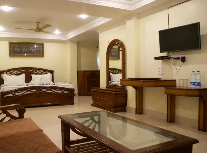 MAYUR HOTEL (Pure Vegetarian Chain) since 1974