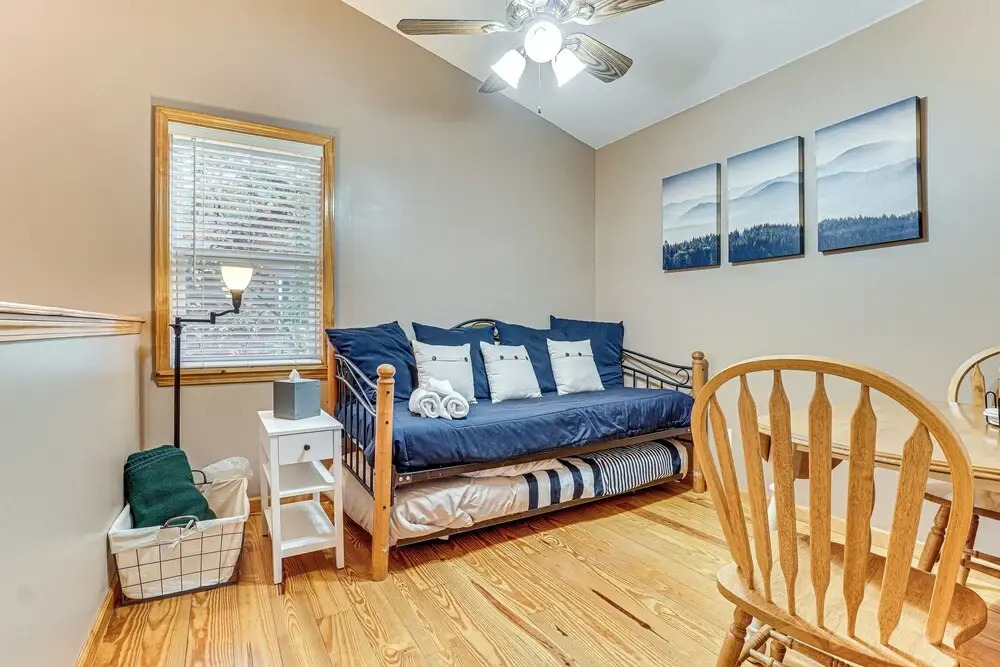 Spacious Home in Helen w/ Porch & Balcony!