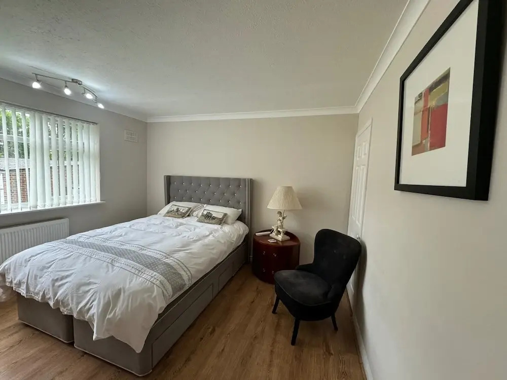 Lovely 2 Bedrooms Flat in South Sutton