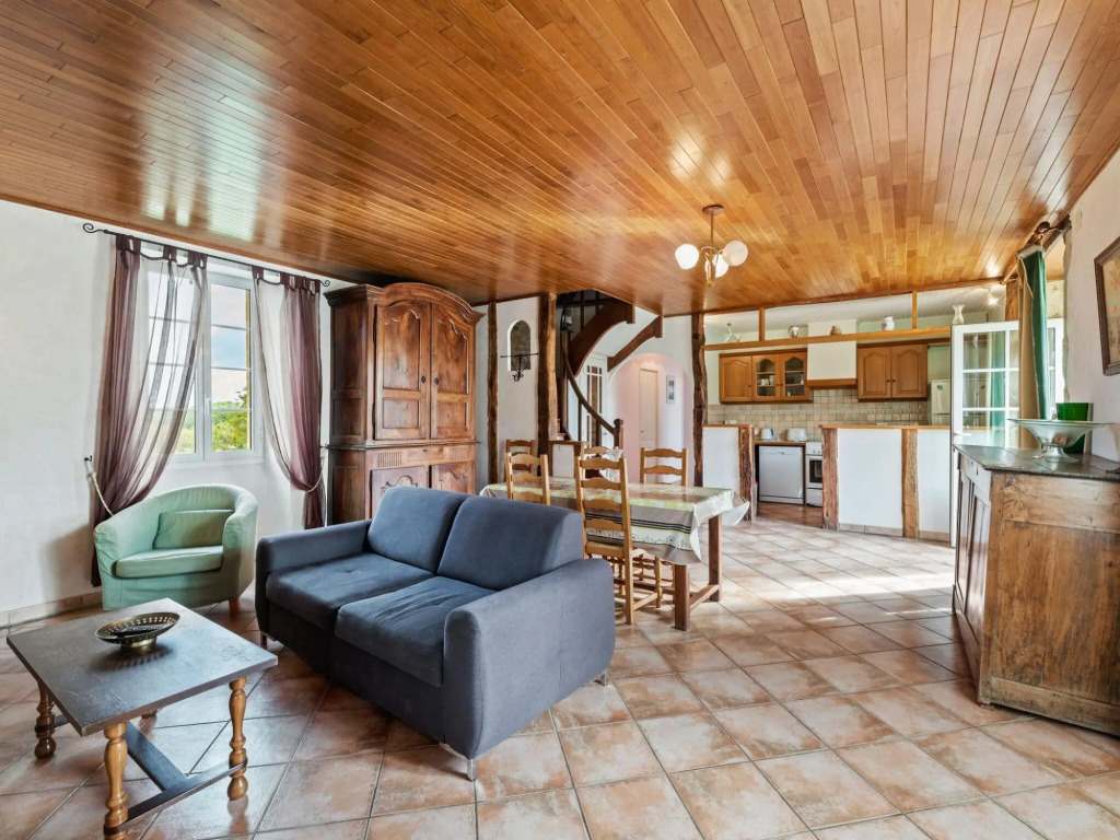 Rustic Retreat for Families