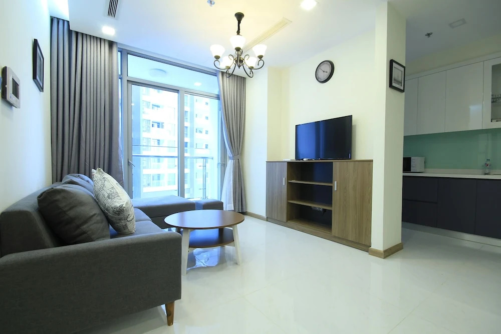 Smiley Apartment - Vinhome