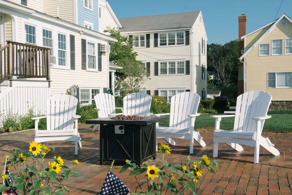 The Beach House Inn