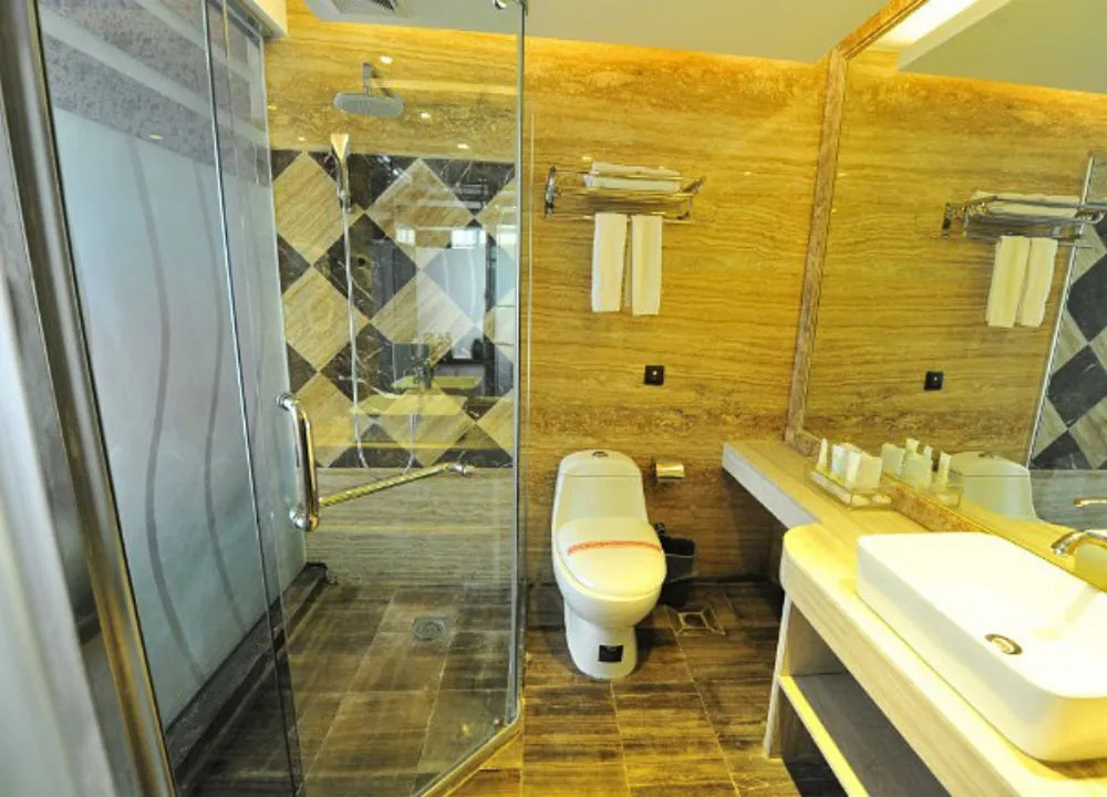 Golden Holiday International Hotel