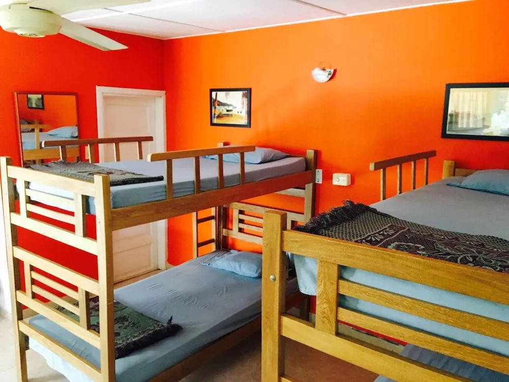 Hostal Garden House