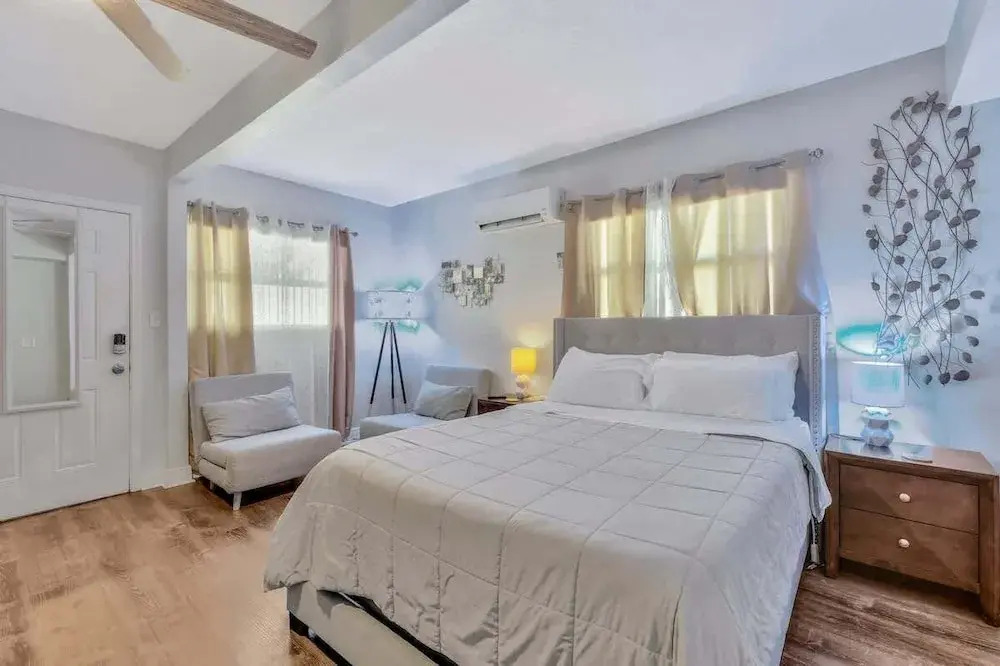 Cozy Suite Full Amenitie s pet Friendly