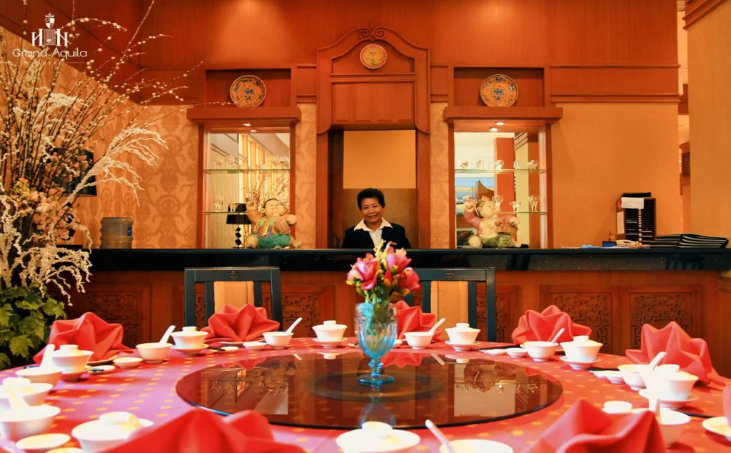 Grand Aquila Hotel