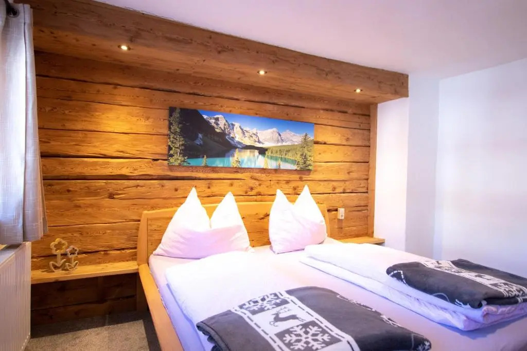 Loya Chalet WILD32