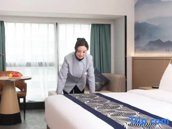 Rezen Select Hotel (Chengdu Shudou Wanda Pixian High-Speed Railway Station)