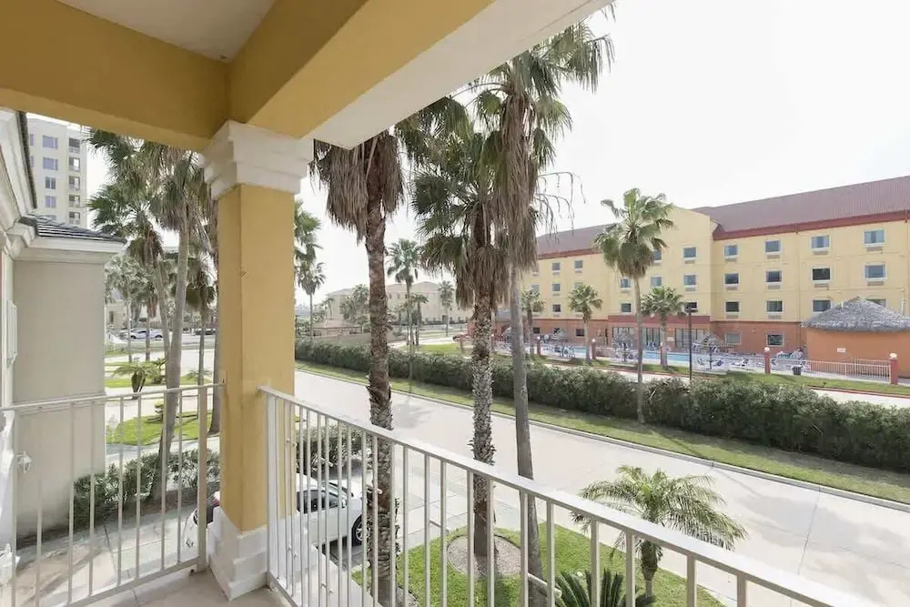 Big Private Luxury Home in Beach Gated Community