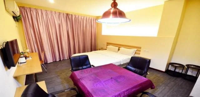 Wuhan Demo Express Hotel