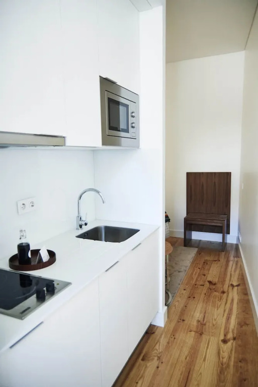 Pause Apartments