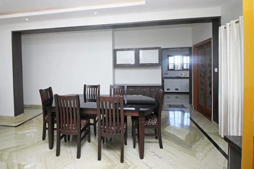 JCR Comfort Homestay By OYO Rooms