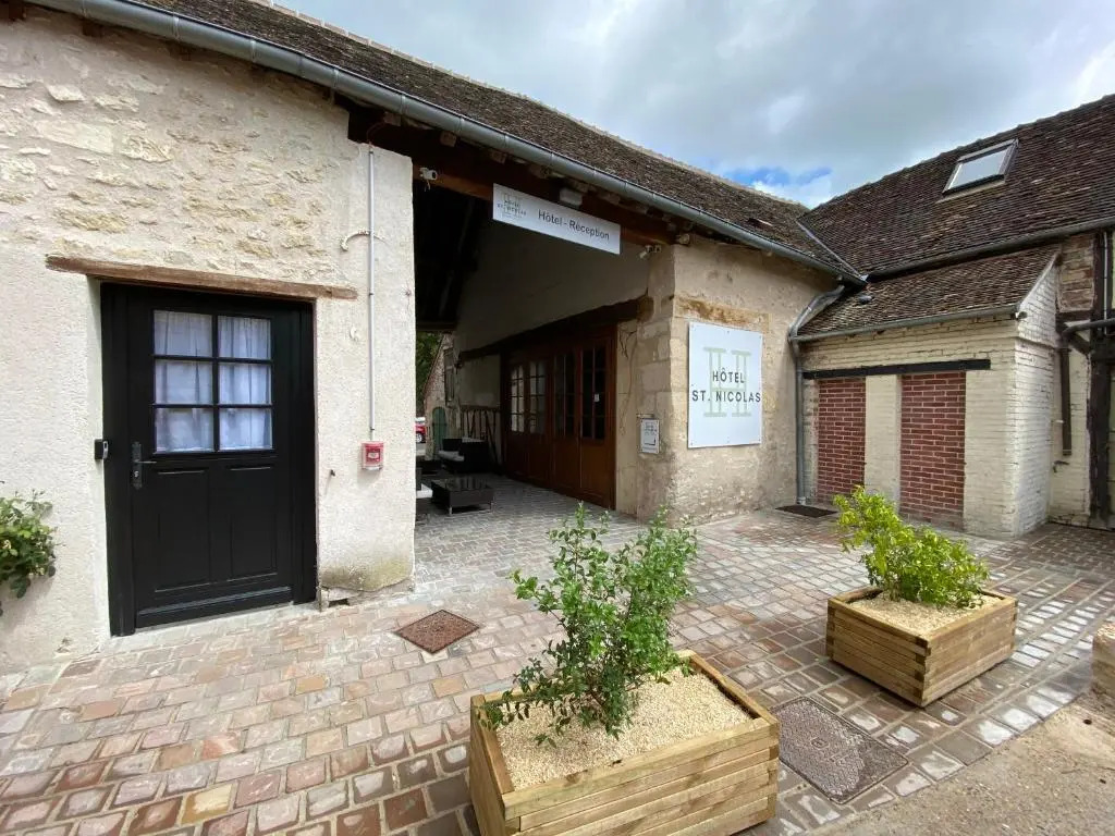 LOGIS - Hôtel & Restaurant Saint Nicolas