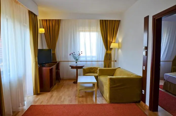 Hotel Miraj