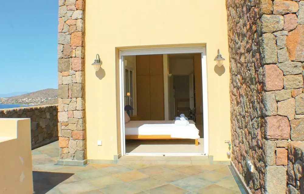 Awesome Home in Perdika With Wifi and 5 Bedrooms