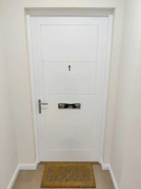 Stunning River View 2-bed Apartment in Perth