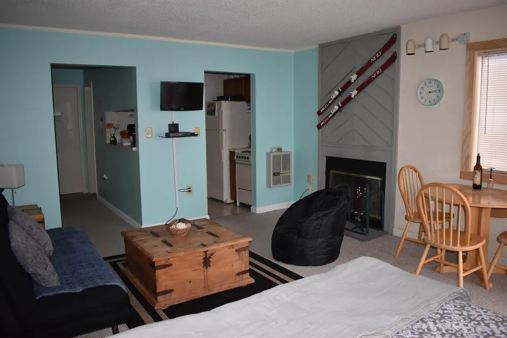 Sugar Ski & Country Club Unit 10-702 Bronze