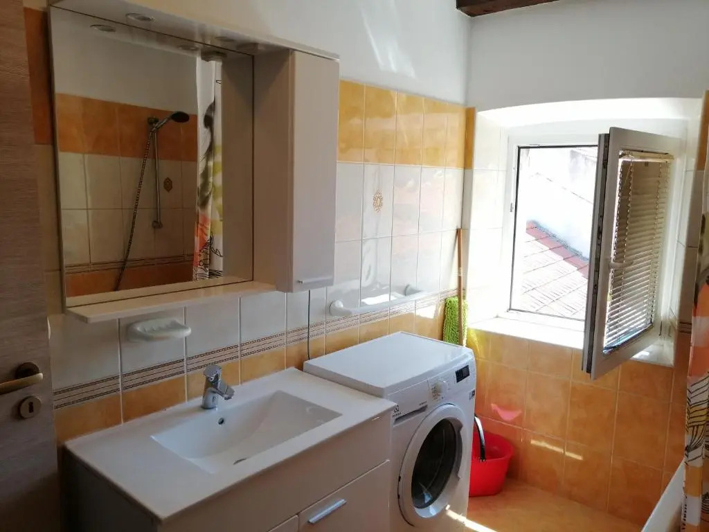 Apartments Ani