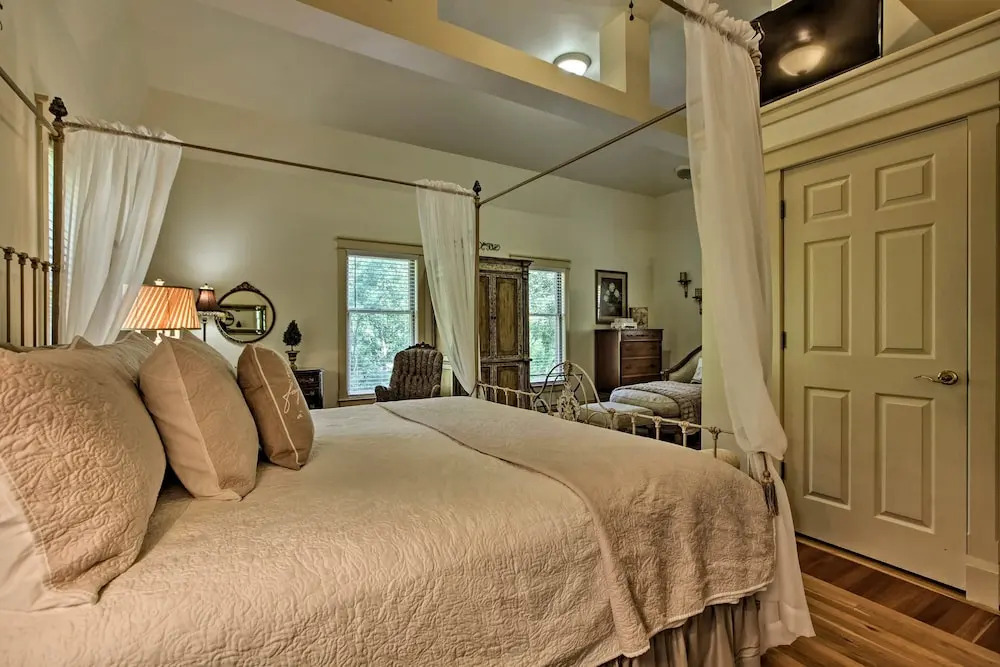 Spacious Mcgaheysville Family Retreat w/ Game Room