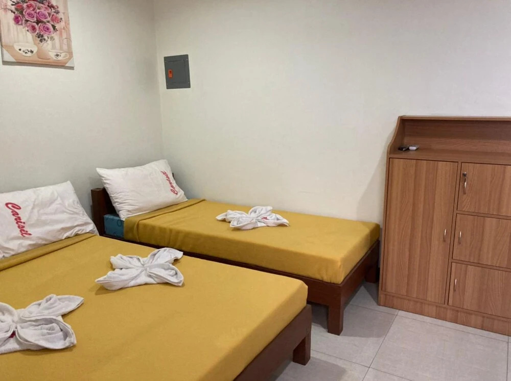 Carisil Bldg by OYO Rooms