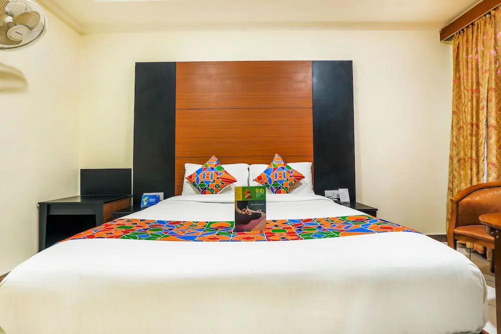FabHotel Welcare Emerald