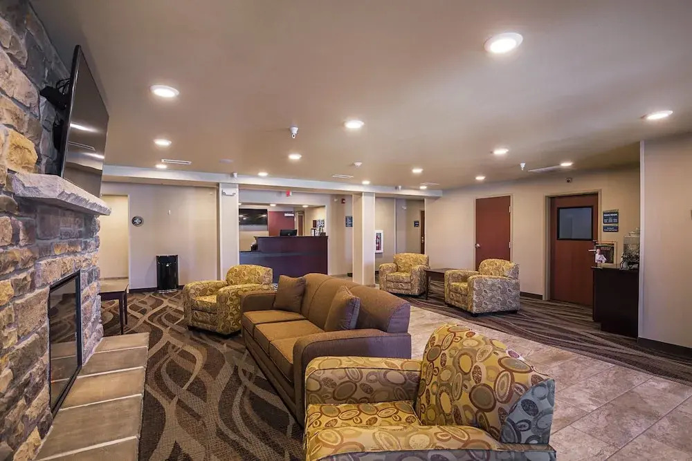 Cobblestone Inn & Suites - Altamont