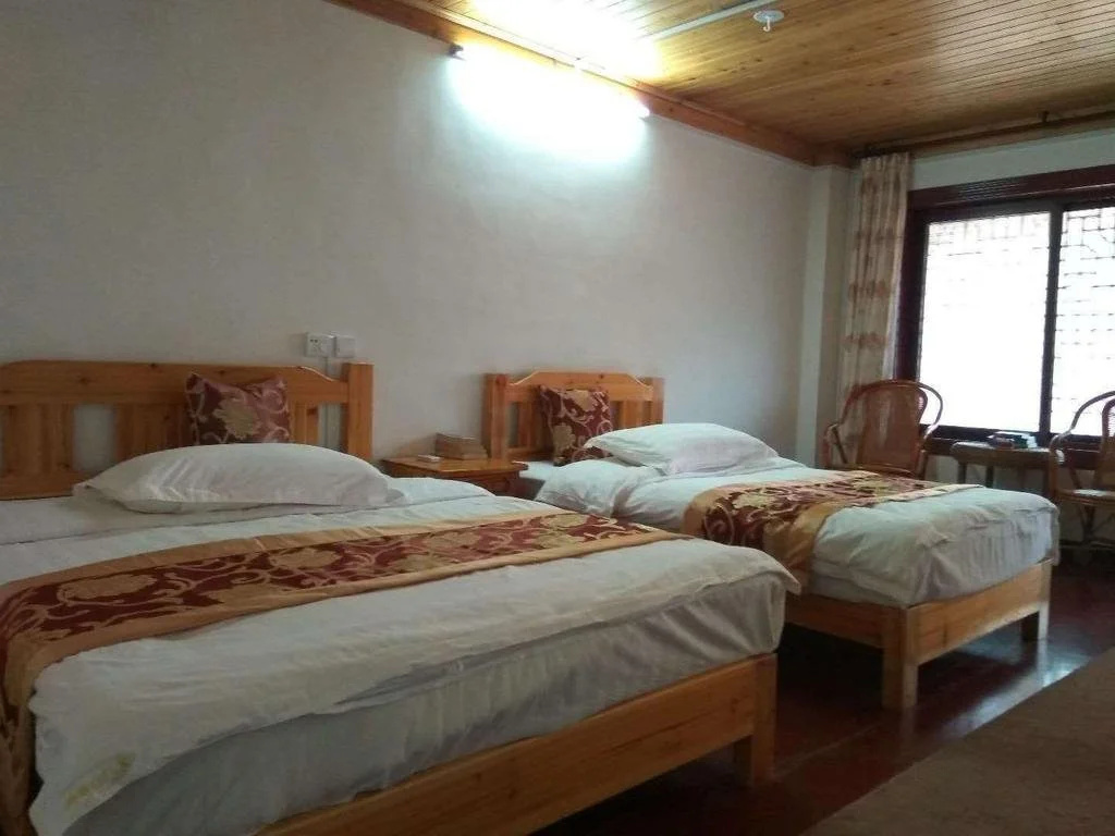 Yangshuo Dahuwai Camps Hotel