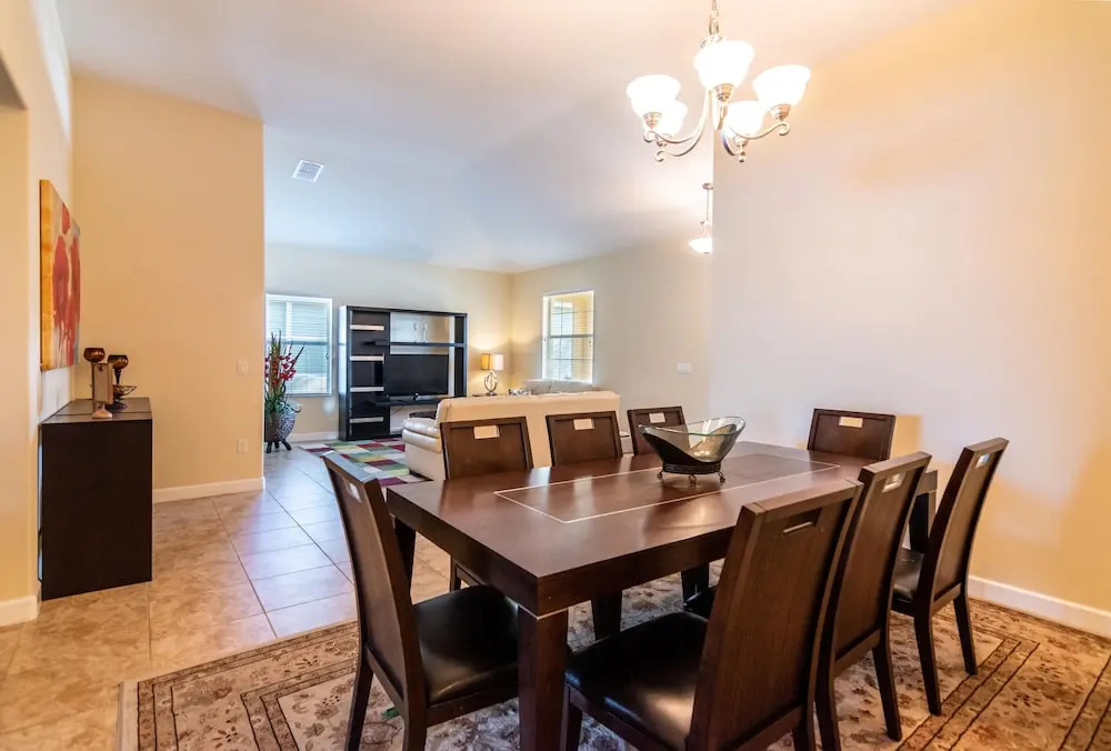 Disney Lake House Minutes From Airport