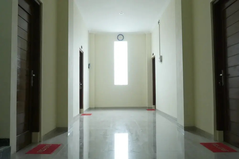 RedDoorz near Paragon Mall Semarang 2