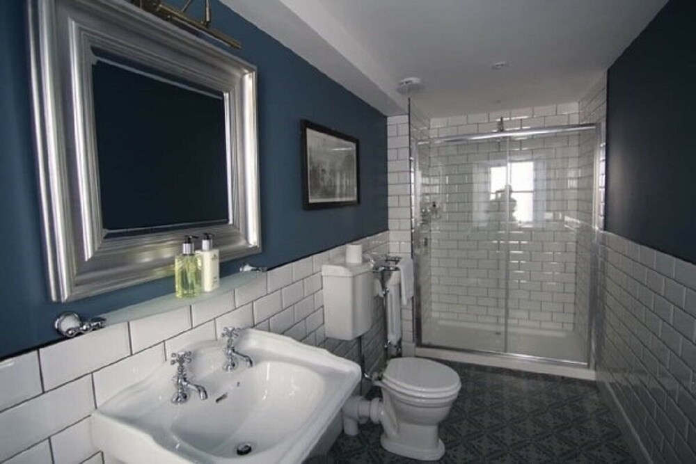 The Kirkstyle Inn & Rooms