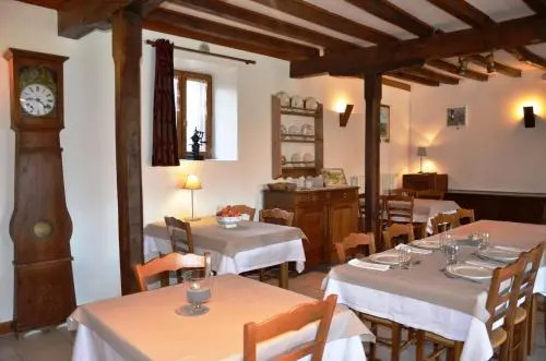 Logis Hôtel Auberge de la Hulotte