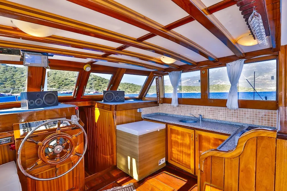 Dilara Boat