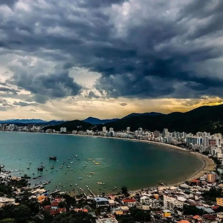 Apê a 50 metros do Mar - Itapema