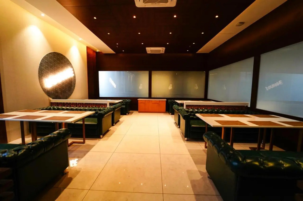Essentia Luxury Hotel Indore