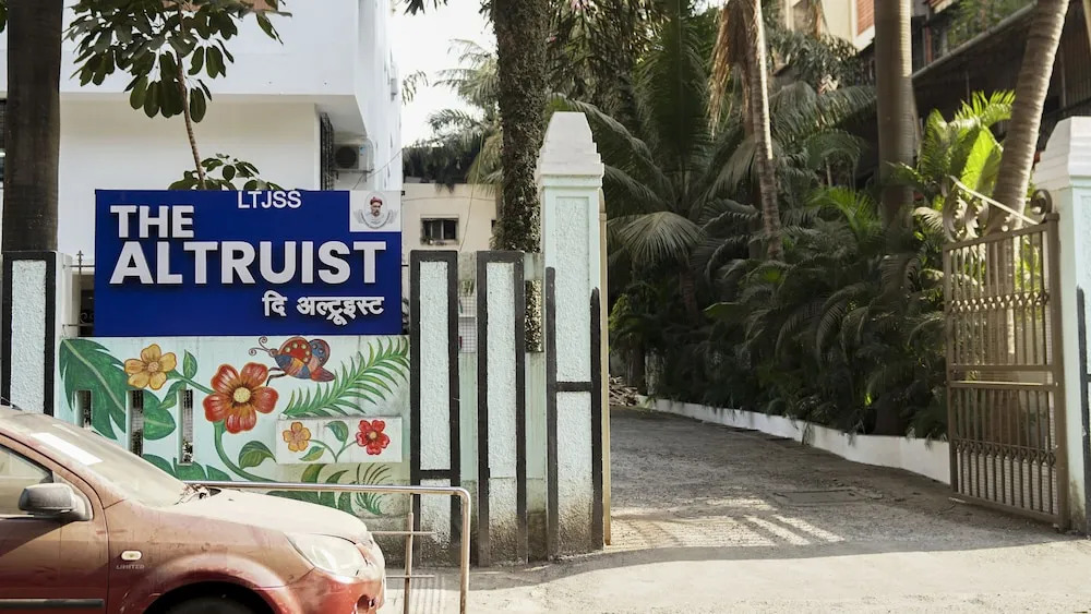 The Altruist Koparkhairane Hotel