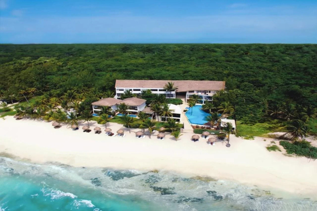 The Beachfront by The Fives Hotels - A la Carte All Inclusive Adults Only