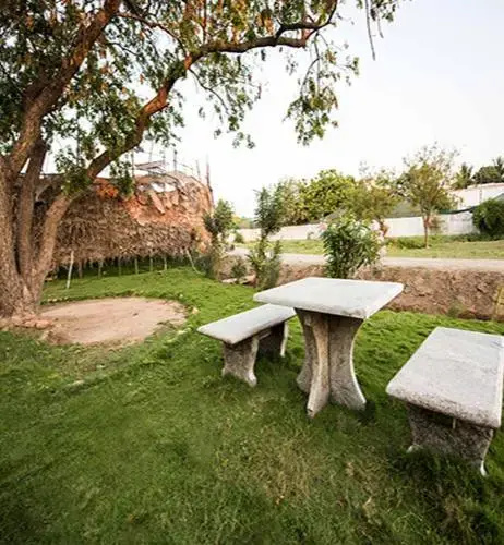 Sarojini Gardens