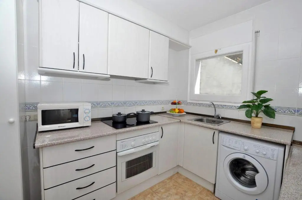 1172 Canyelles
