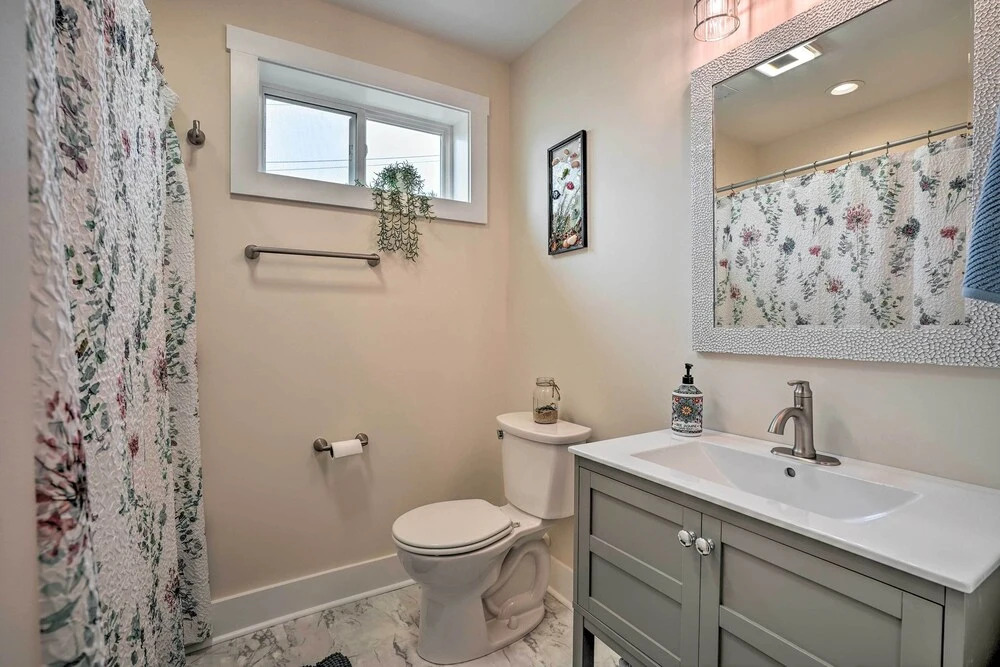 Peaceful Home w/ Patio < 2 Mi to Nat'l Park!