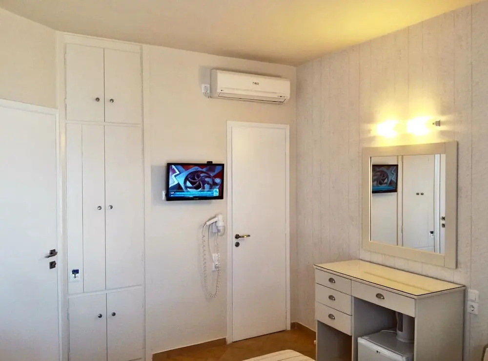 Nontas Hotel