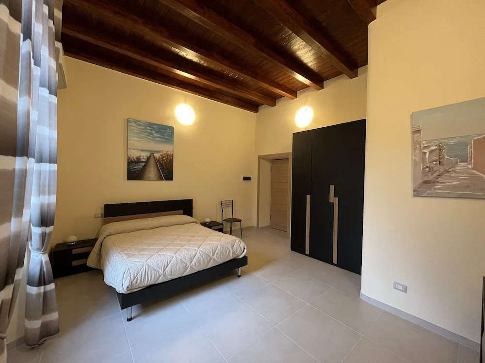 IN CENTRO Rooms and Apartments