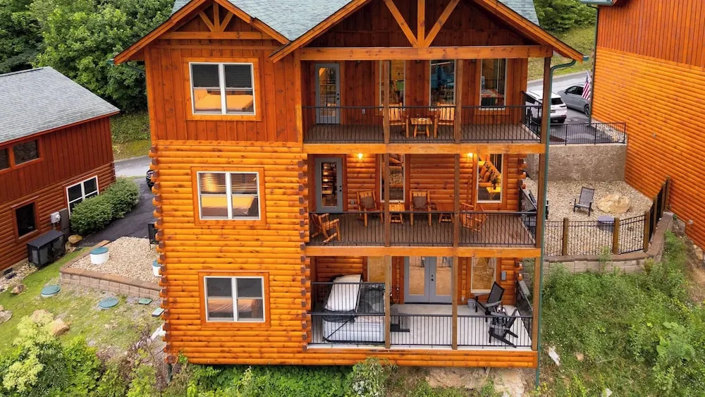 All Fun & Games by Avantstay Indoor Pool, Game Room, Theater, Mountain Views Near Pigeon Forge & Dollywood