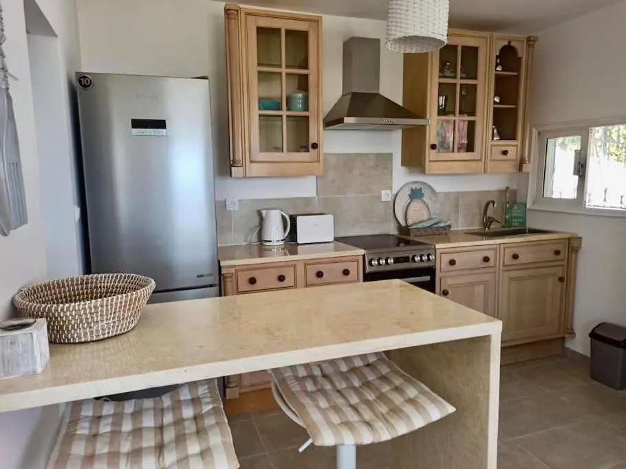 Seaview Mini Villa with Private Pool - 200 metres from the beach