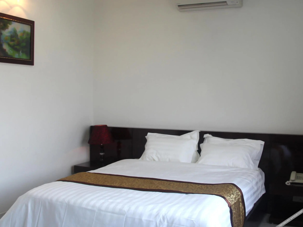 Royal ANAN Hotel