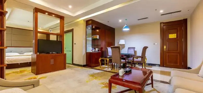 Shidai Jindian Hotel (Lanzhou Jiaojiawan Station)