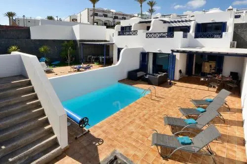 Lanza Coloradas 20, heated pool