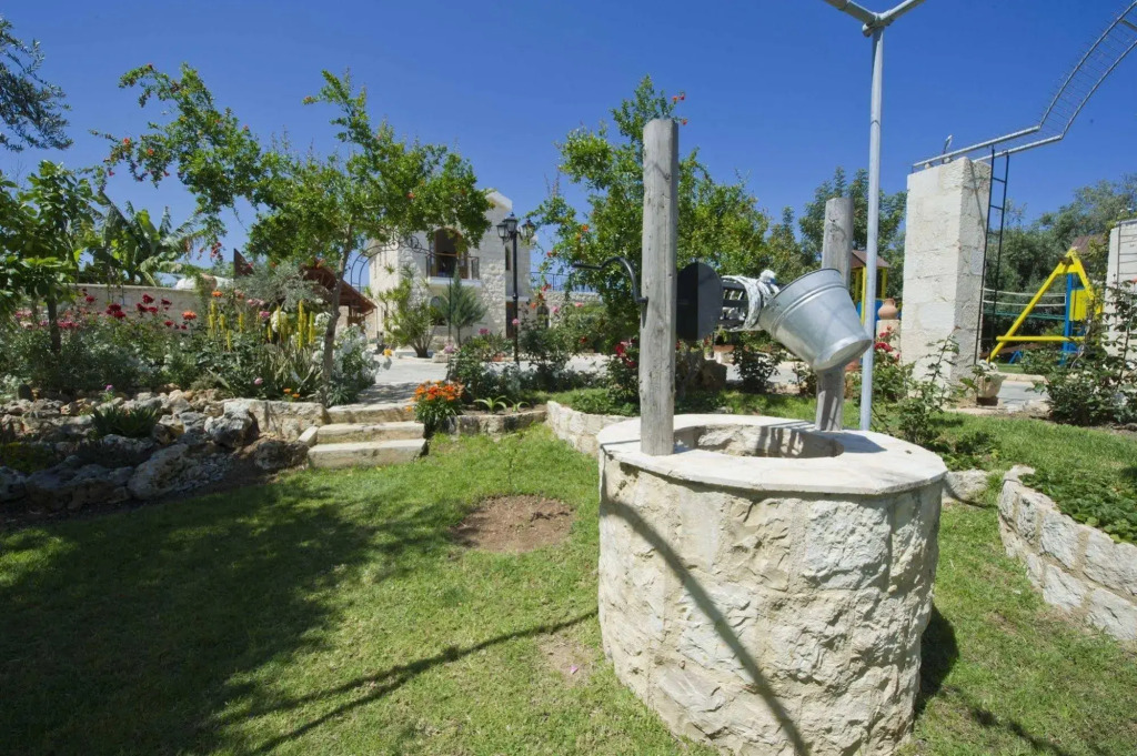Constantinos Villa